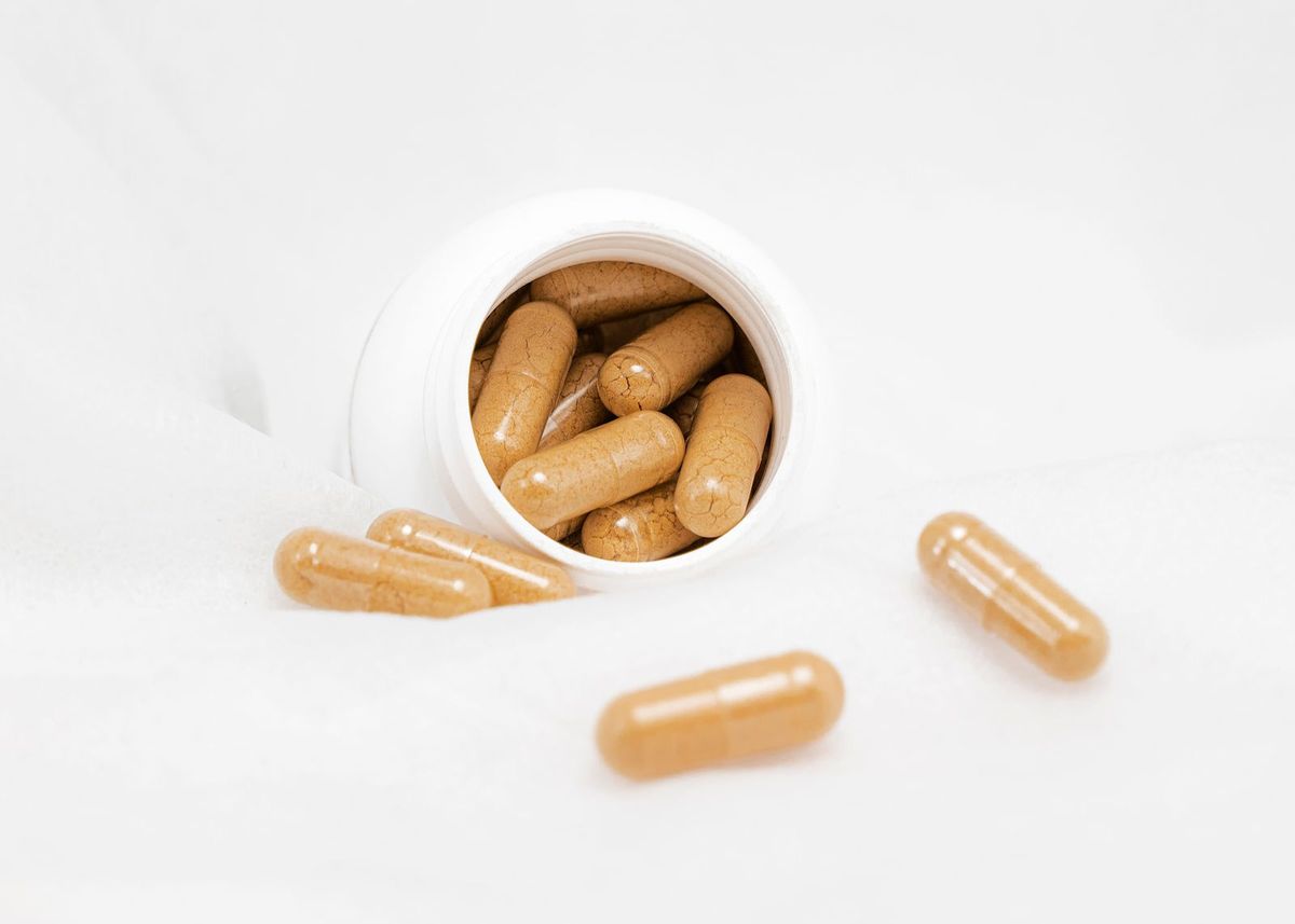 ยาลดน้ำหนักปลอมผสมไซบูทรามีน (Sibutramine) อันตรายแค่ไหน? วิธีเช็ก อย. ก่อนสายเกินไป ที่พิษณุโลก 2026